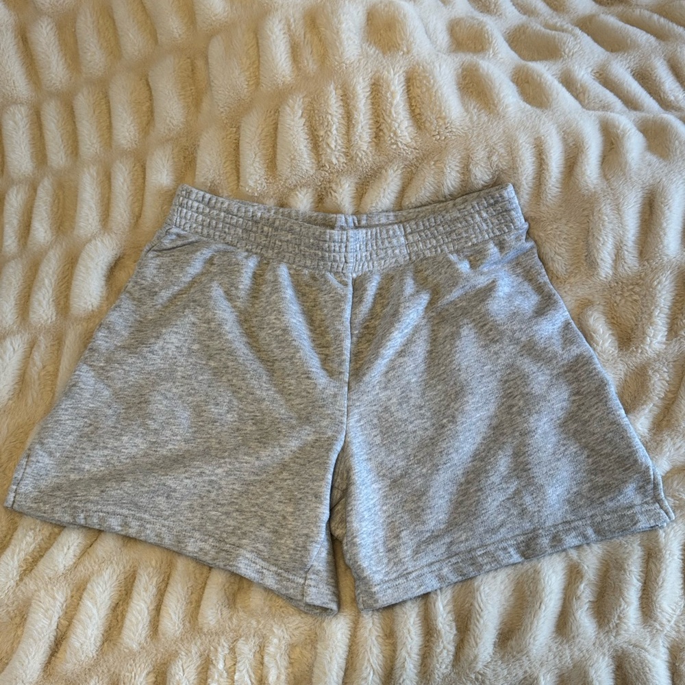 Aritzia TNA Airy Gray Fleece Shorts